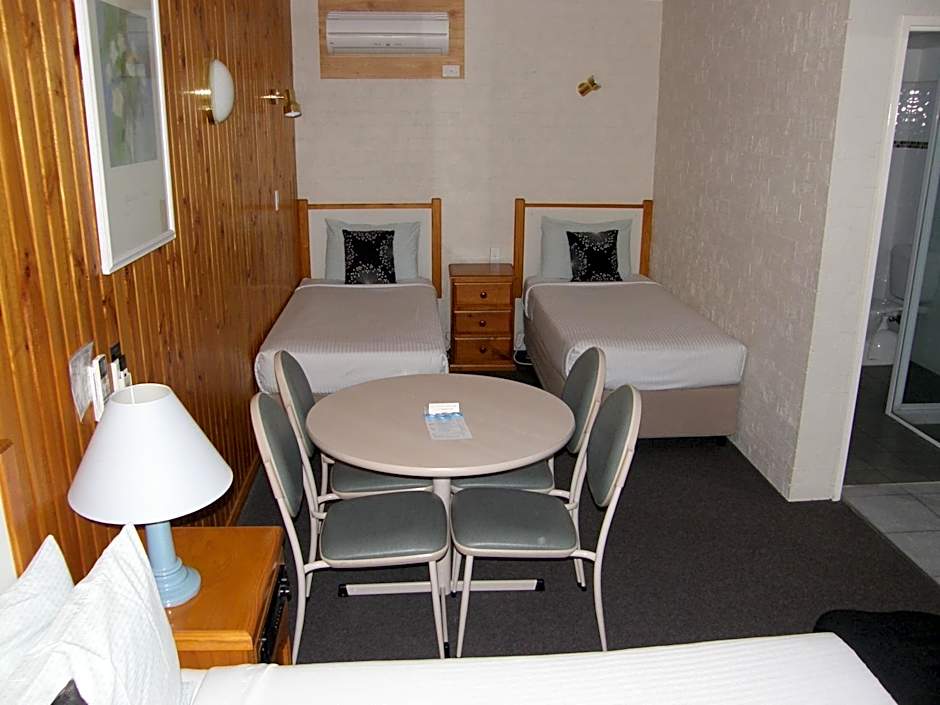 Blue Diamond Motor Inn