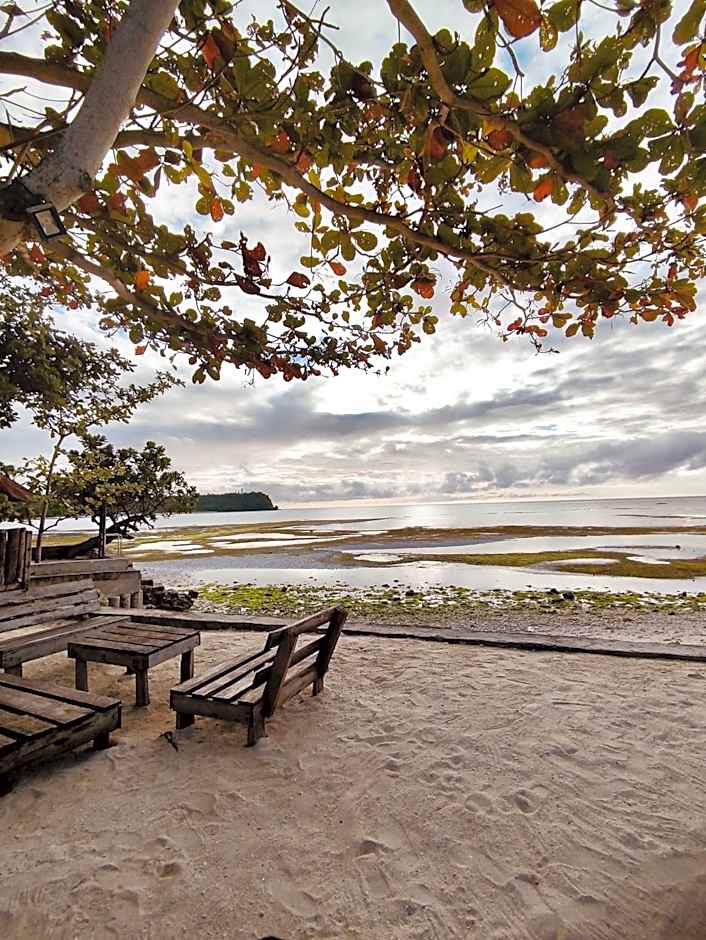 Sabas Beach and Campsite