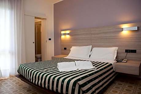 Triple Room with Balcony