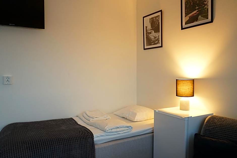 Inn Tourist Hostel