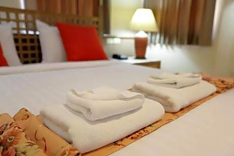 Deluxe Suite with Spa Bath