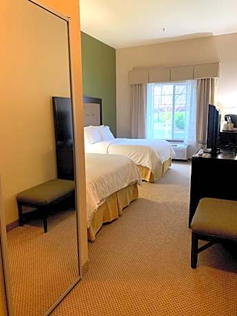 Standard Room with Two Queen Beds