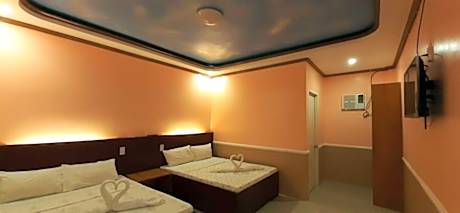 Deluxe Quadruple Room