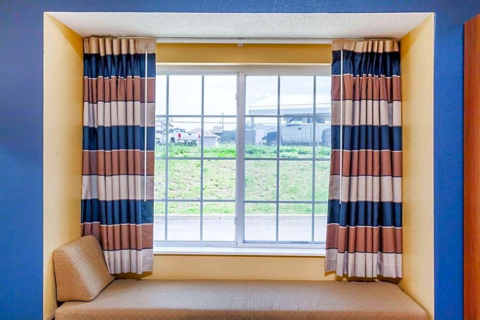 Microtel Inn & Suites By Wyndham Dickson City/Scranton