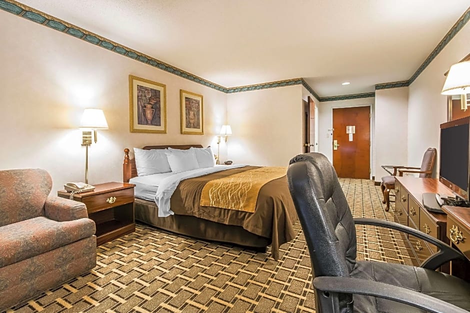 Quality Inn & Suites Evansville