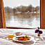 Fortuna Boat Hotel
