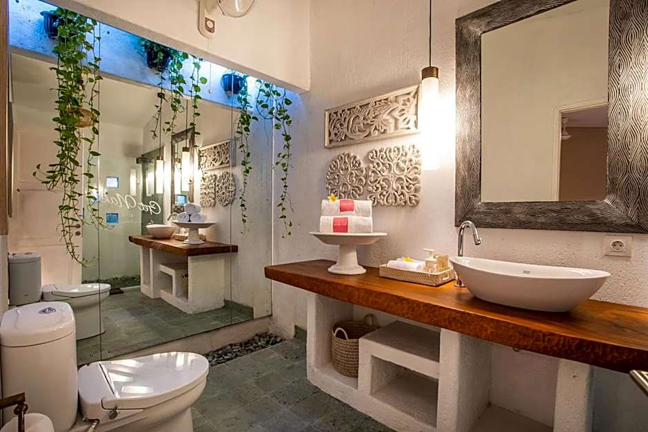 PinkPrivate Sanur - for Cool Adults Only