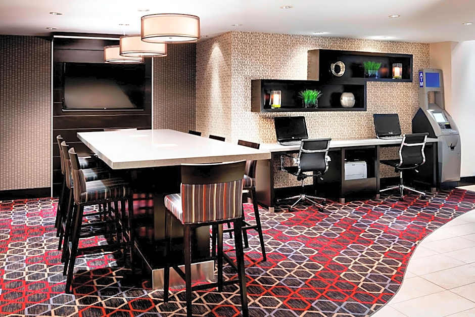 Four Points by Sheraton Mississauga - Meadowvale