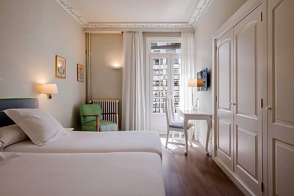 Hotel Niza