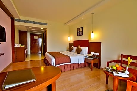 Executive Double Room with 15% discount on Laundry & 10% discount on Food.