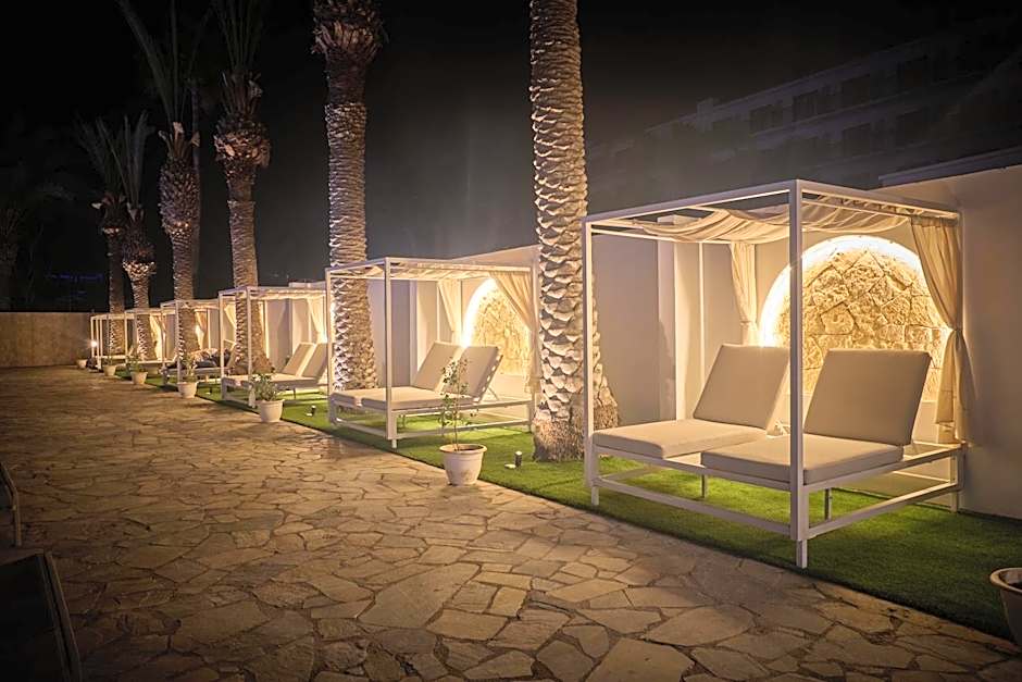 Bohemian Gardens Hotel