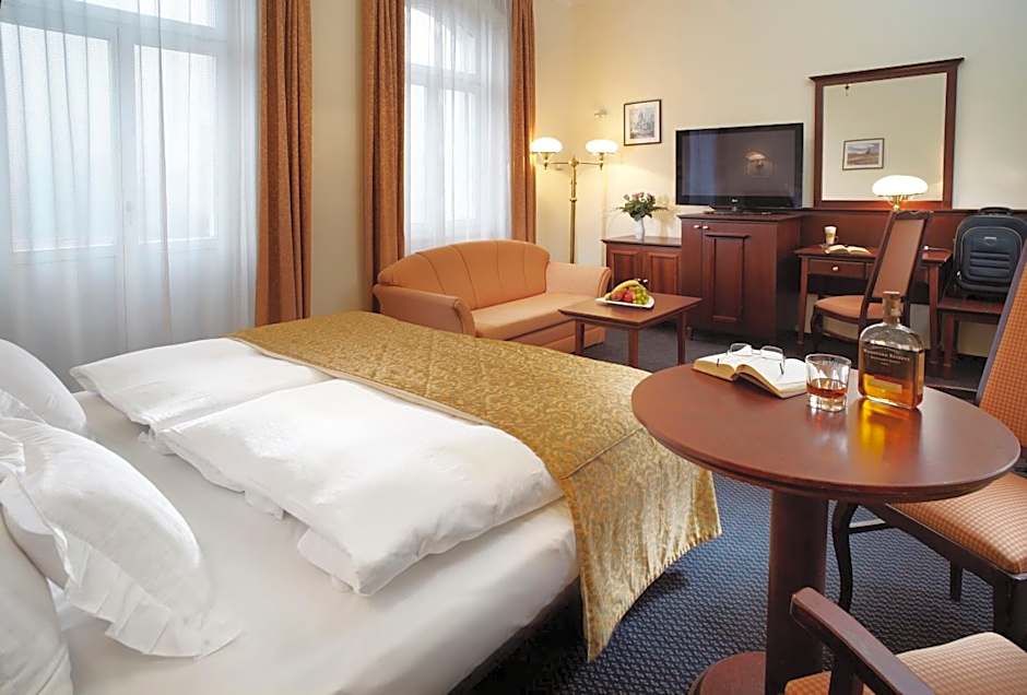 Hotel Excelsior