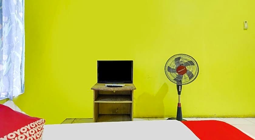 Hotel O Emes Jaya HomestayNearSamsung Electronic Indonesia PT