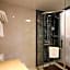 GreenTree Inn Zhenjiang Jurong Yalong Business Hotel