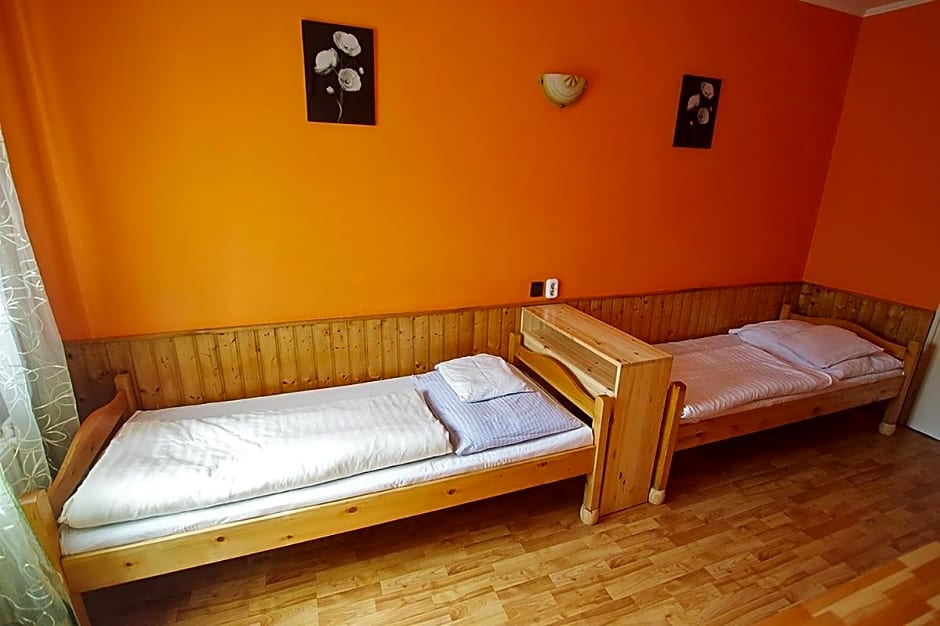 Kispipa Panzió – Szombathely, OR