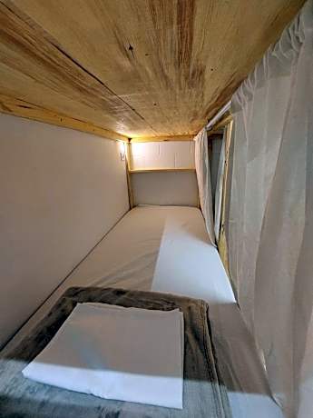 Bunk Bed in Mixed Dormitory Room