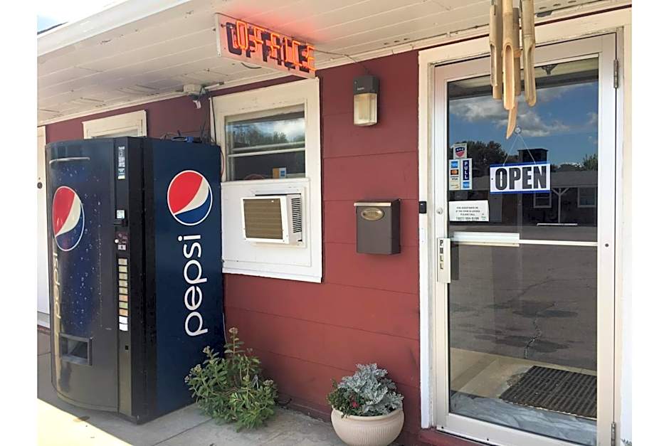 Colonial Inn Extended Stay by OYO New Ulm