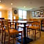 Country Inn & Suites by Radisson, Burlington (Elon), NC