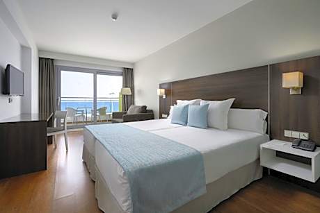 Double Superior Sea View