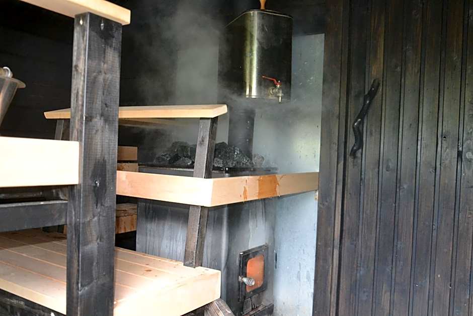 Tenon Eräkievari mökit