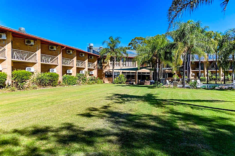 Charbonnier Motor Inn