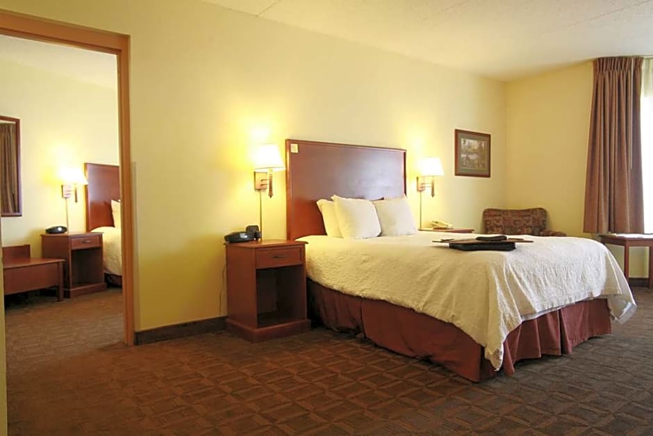 Hampton Inn & Suites Bemidji