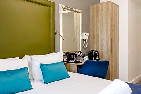 Superior Single Room