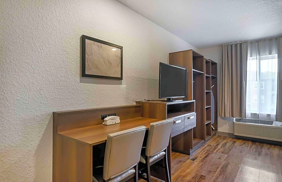 Extended Stay America Select Suites - Tampa - Brandon - East