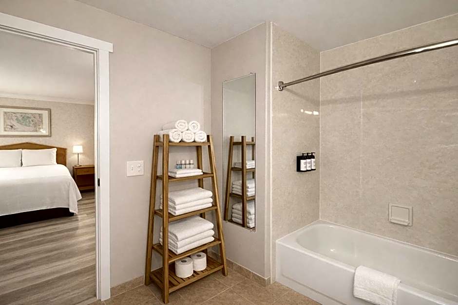 Friday Harbor Suites