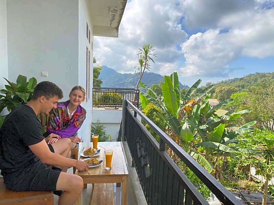 Santiago Bed and Breakfast at Desa Wisata Moni