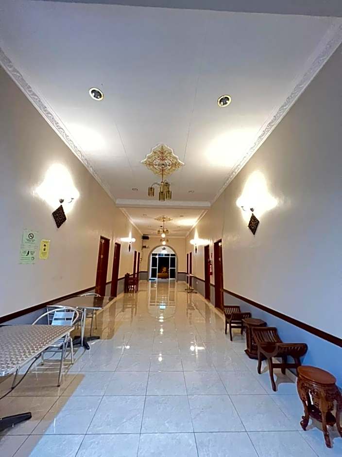 ANGGERIK IMPIAN HOTEL -Best for Travellers at Kuala Berang