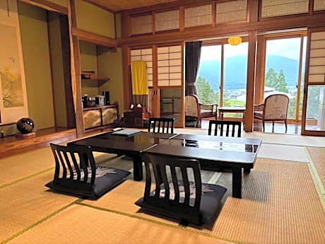 Japanese-Style Room