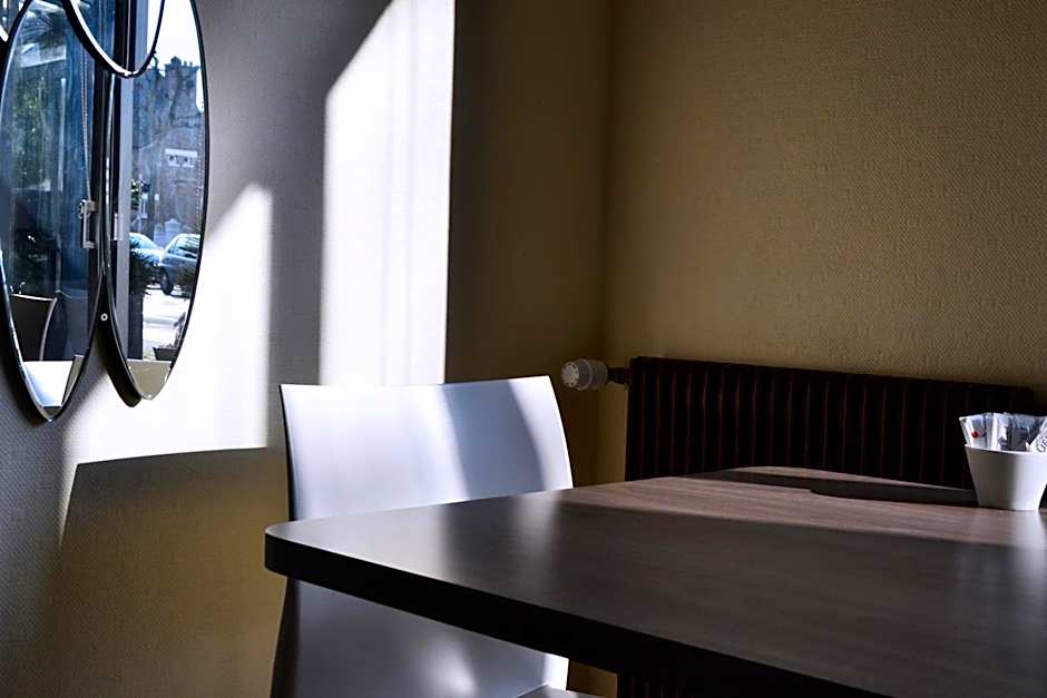 Brit Hotel Le Surcouf
