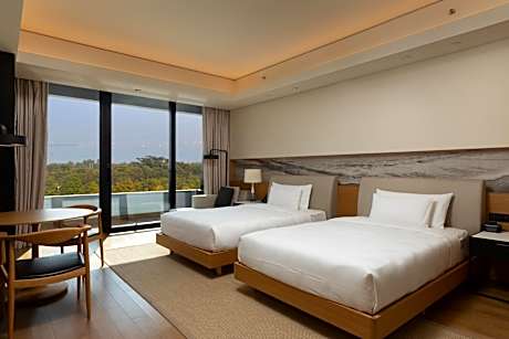 Deluxe Garden View Non-Smoking Double Bed Room