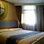 Home Inn (Guangzhou Tianpingjia Metro Station Chengguang Building)