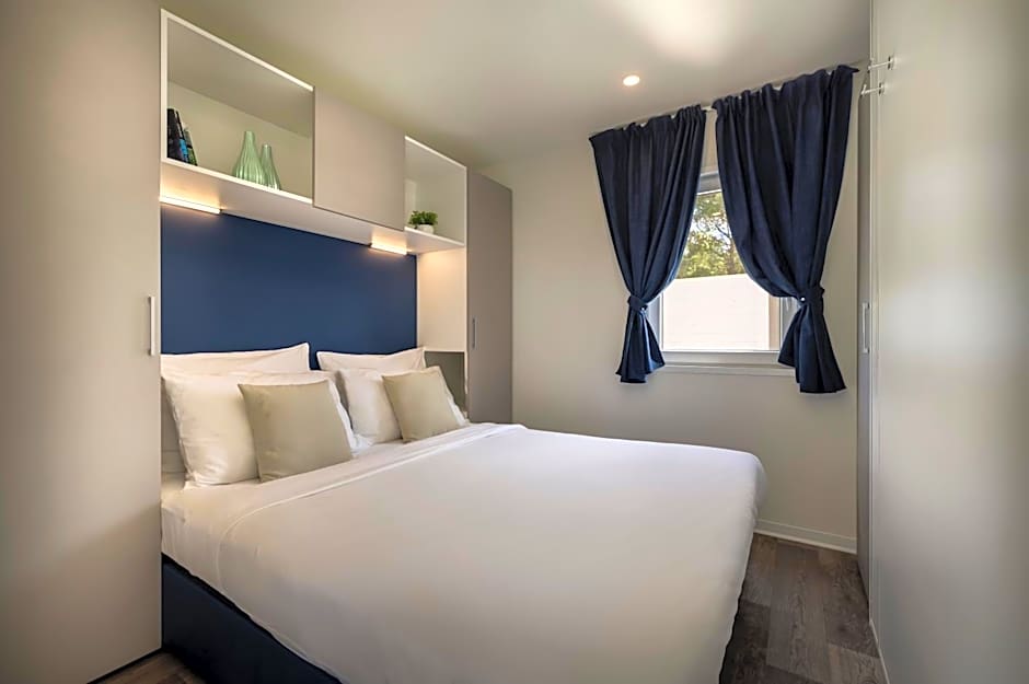 Photo 1 of 10 of Comfort 2 Bedroom, Mobility Accessible