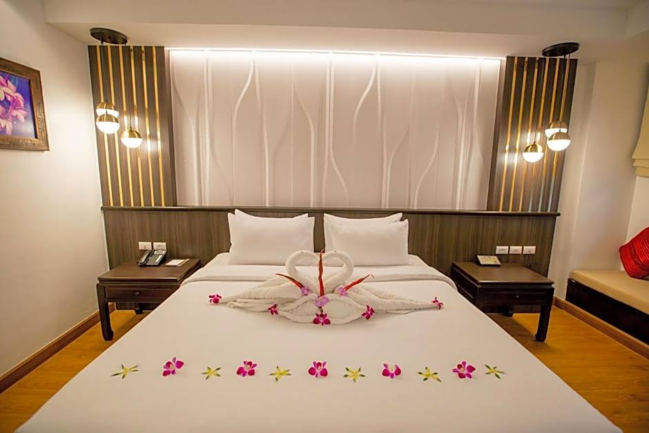 Photo 1 of 13 of Deluxe 1 Double Bed or 2 Beds, Jacuzzi®