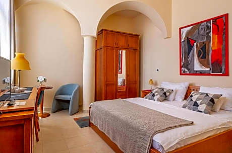 Family Room with Sea View