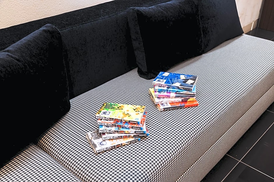 Quintessa Hotel Kokura Comic & Books