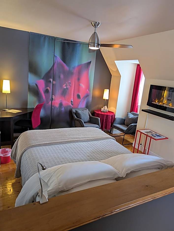 Chateau Murdock Gite