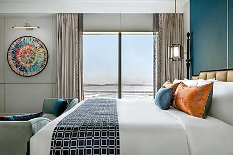 Corner Suite with Suite Privilege