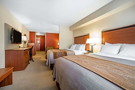 2 Queen Beds, Business Room, Suite, Nonsmoking