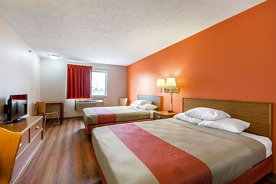 Motel 6-Percival, IA