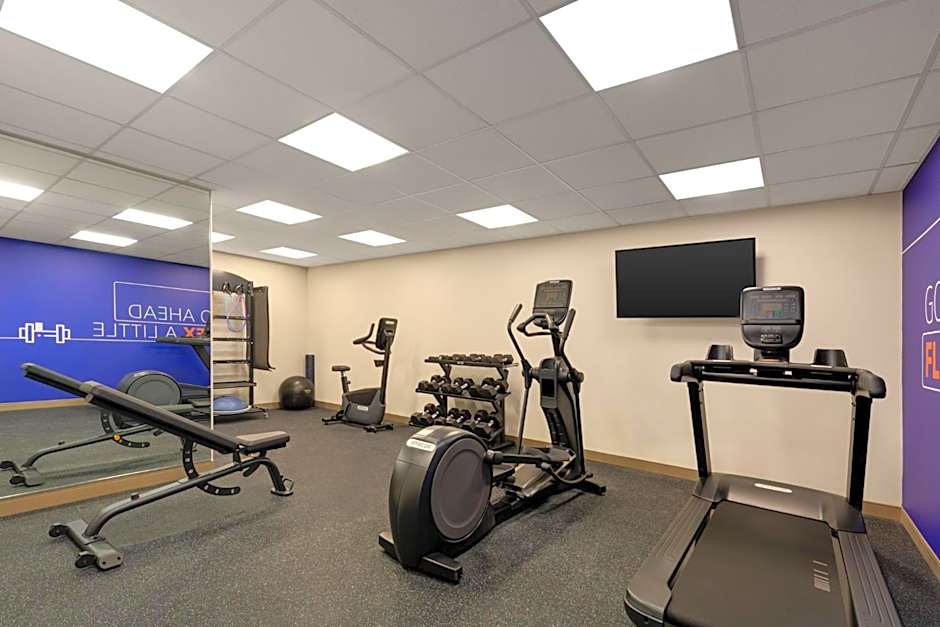 Holiday Inn Express & Suites Hayward - Castro Valley by IHG