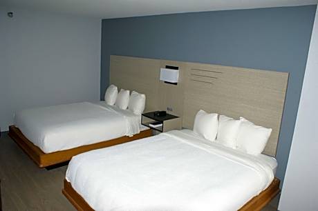 Queen Room with Two Queen Beds - Non-Smoking