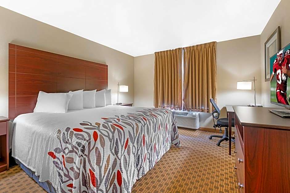 Red Roof Inn Charlestown