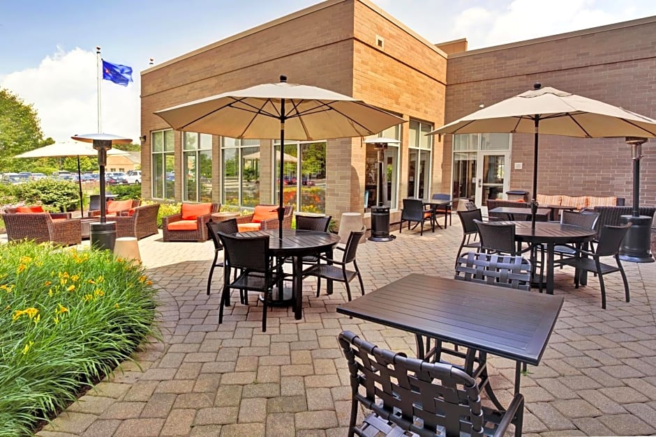 Hilton Garden Inn Lake Forest Mettawa