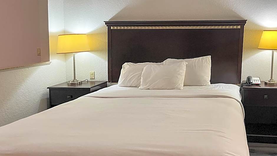 Studio 6 Suites Houston, TX - Spring