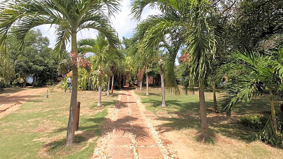 Hotel Acantilado de La Tierra by On vacation