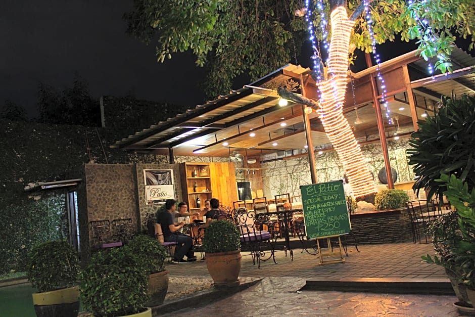 Purple Tree Bed and Breakfast